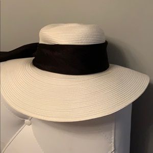 Beautiful hat  for woman